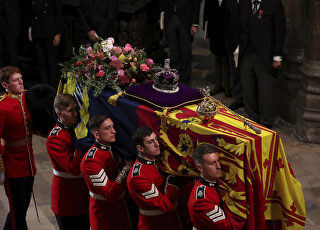 feretro-isabel-ii.jpg