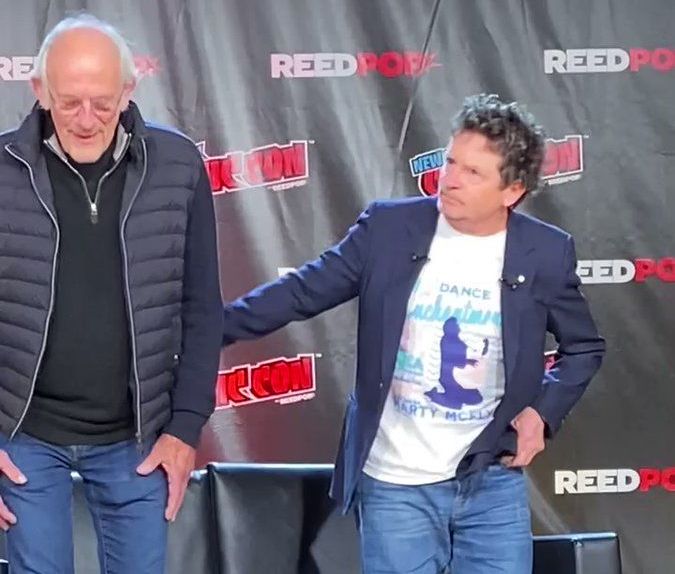 michael-j-fox-muy-emocionado-con-el-reencuentro-con-christopher-lloyd-y-el-recibimiento-del-publico-6941225-recorte.jpg