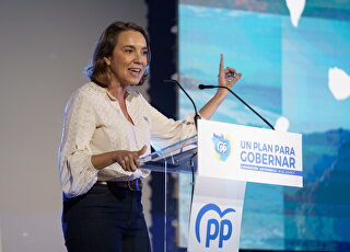 cuca-gamarra-clausura-en-tenerife-la-convencion-del-pp-plan-para-gobernar.jpg