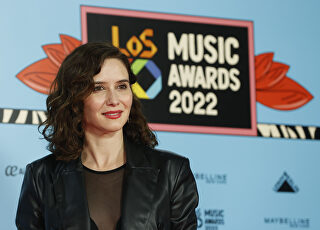 isabel-diaz-ayuso-los-40-music-awards-2.jpg