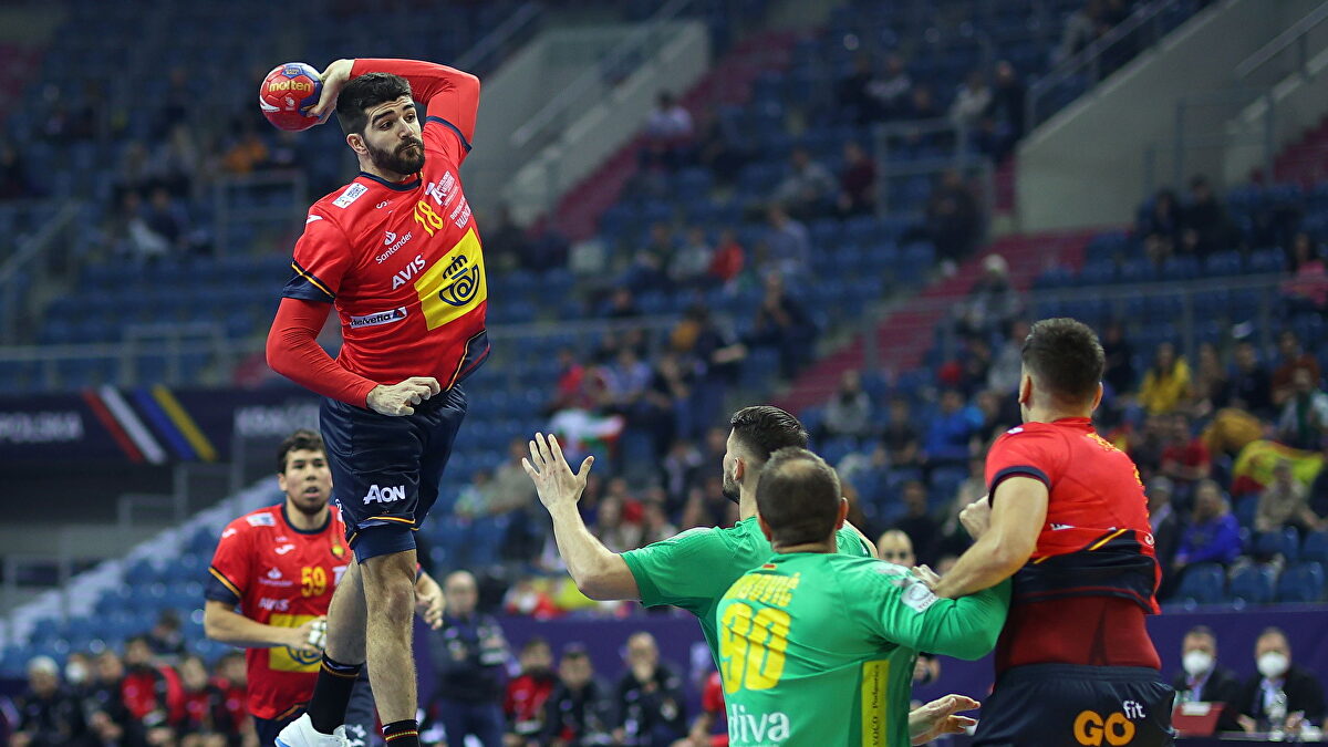 España se estrena en el Mundial de balonmano con victoria