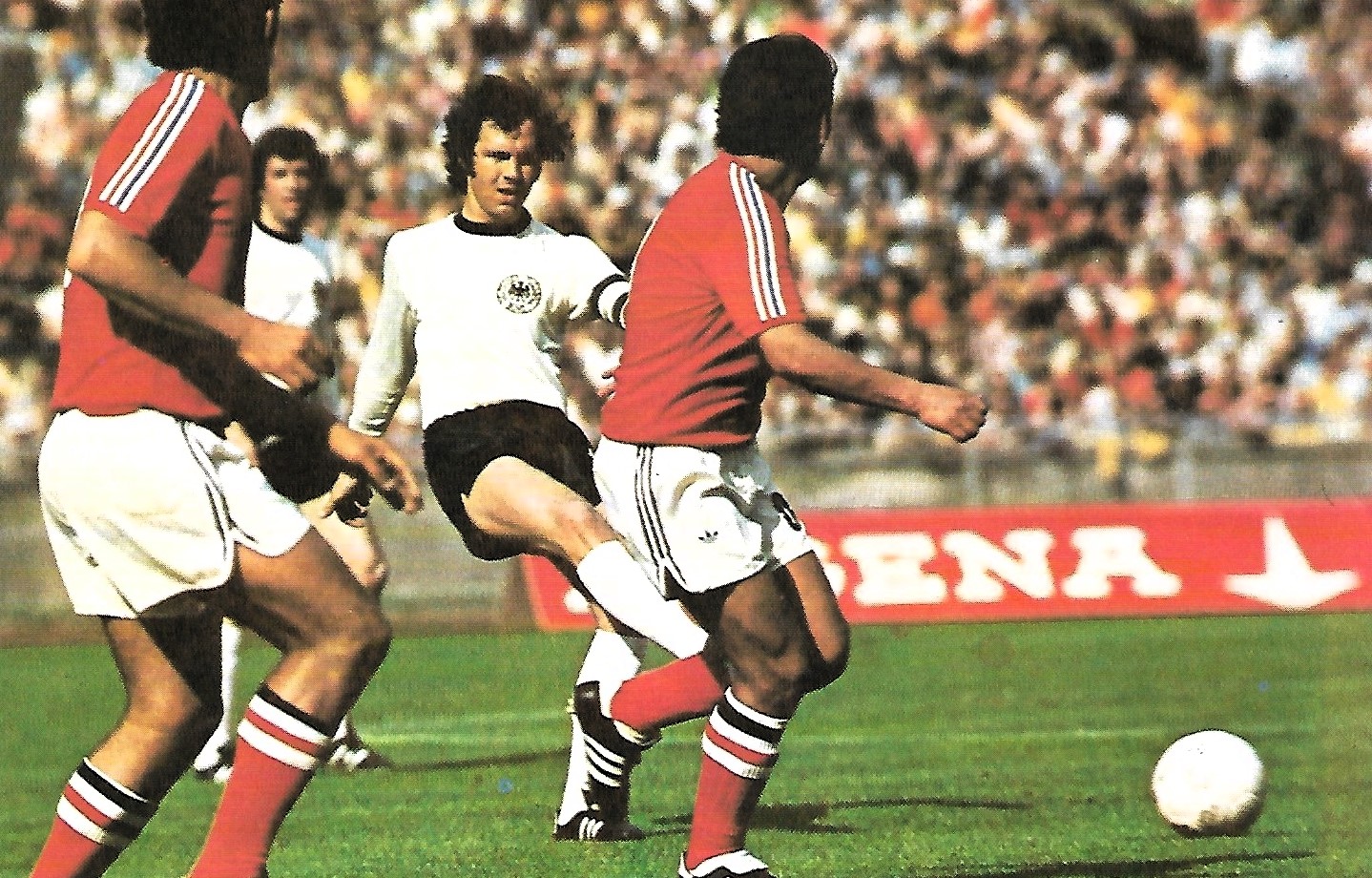 2101-beckenbauer-jugando.jpg