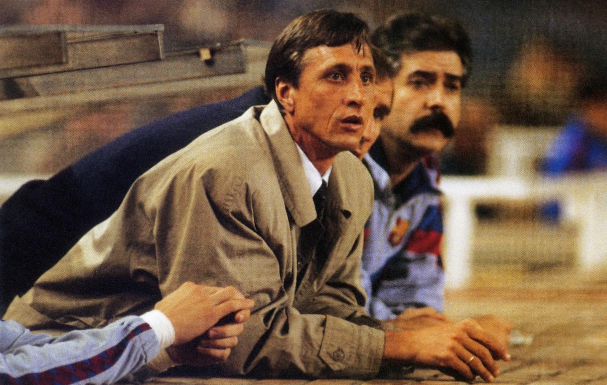 0402-cruyff-banquillo.jpg