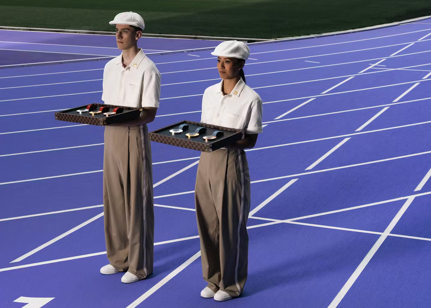 uniformes-ceremonia-entrega-medallas-jjoo-paris-2024-louis-vuitton.png
