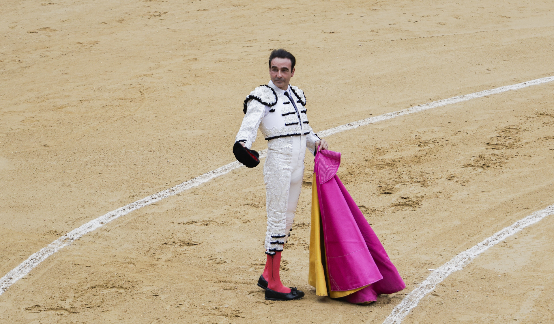 enrique-ponce-despedida-valencia.jpg