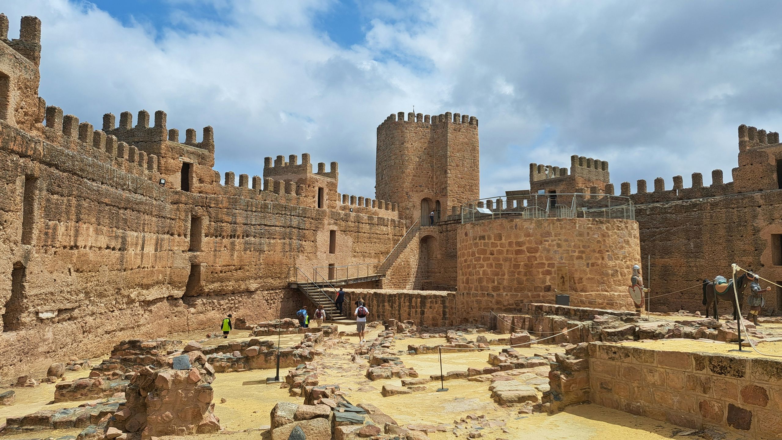 burgalimar-castillo-banos-de-la-encima-jaen-andalucia.jpg