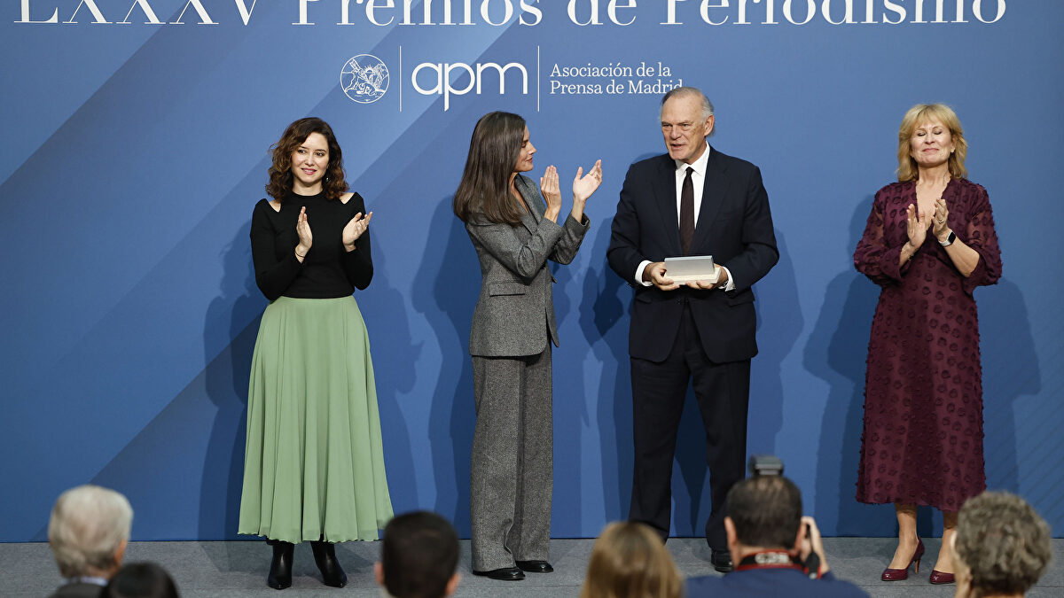 La reina Letizia preside la entrega de los premios de la Asociación de ...