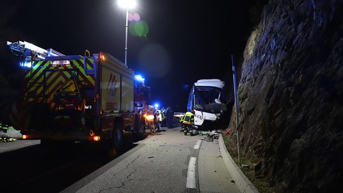 Cuatro muertos y varios heridos en el accidente de un autobús español ...
