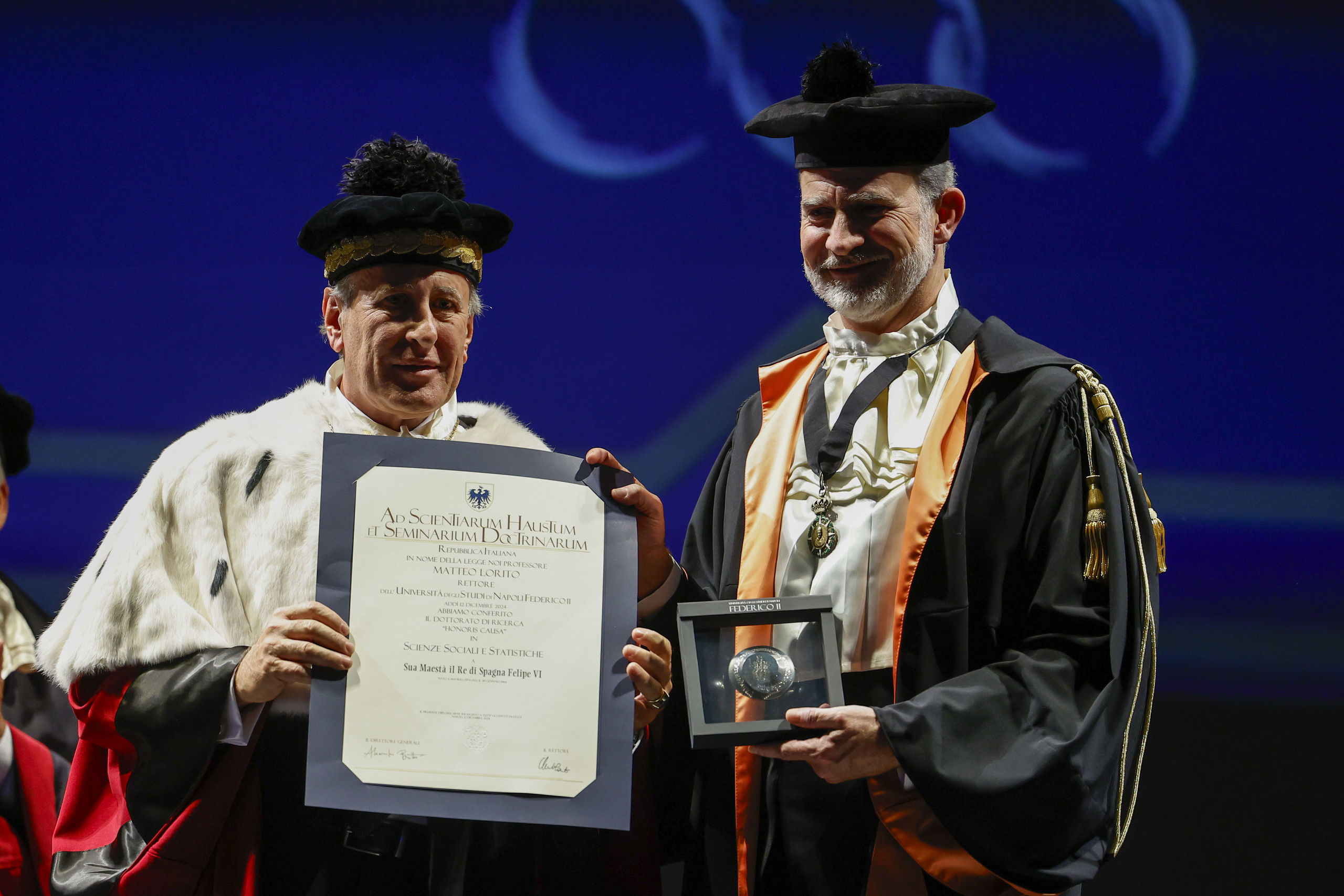 felipe-vi-doctor-honoris-causa.jpg