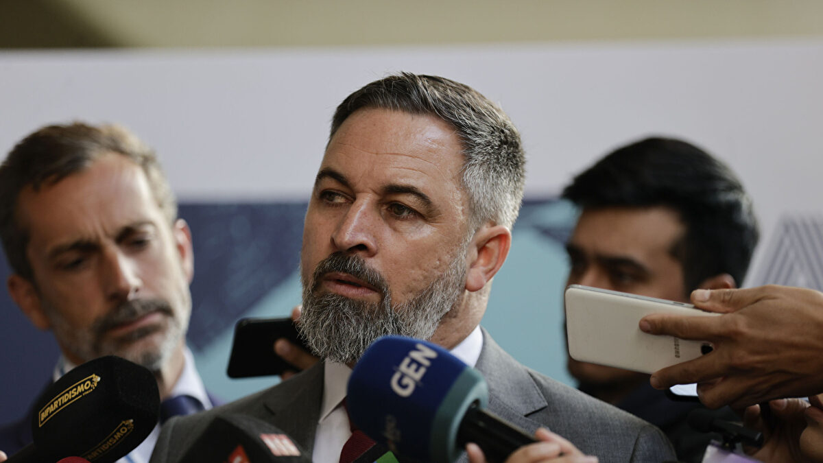 Vox se querella contra Sánchez por revelación de secretos - Libertad ...