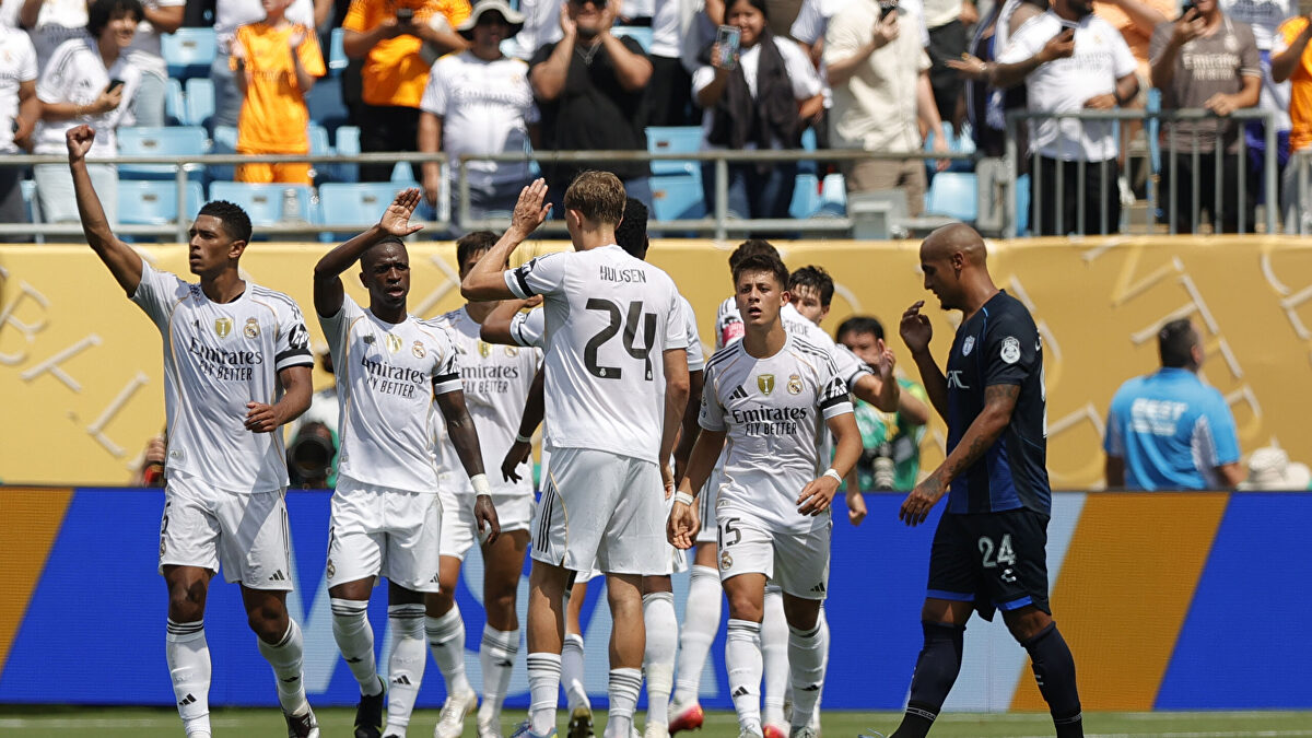 El Real Madrid se sobrepone a la expulsión de Asencio y vence al ...