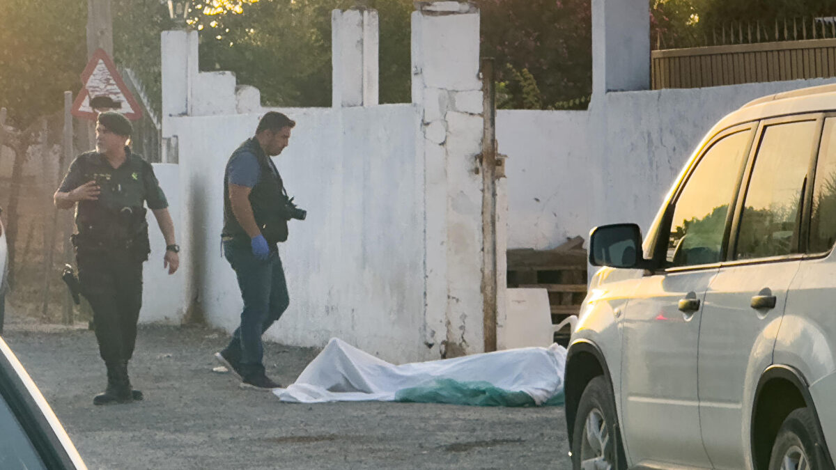 Dos detenidos por matar a dos personas y herir de gravedad a otra en un ...