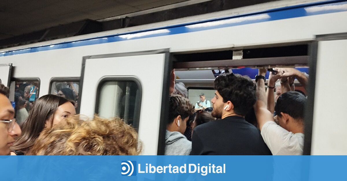 Colapso en el Metro y los autobuses por el cierre de la Línea 6 y la vuelta al cole