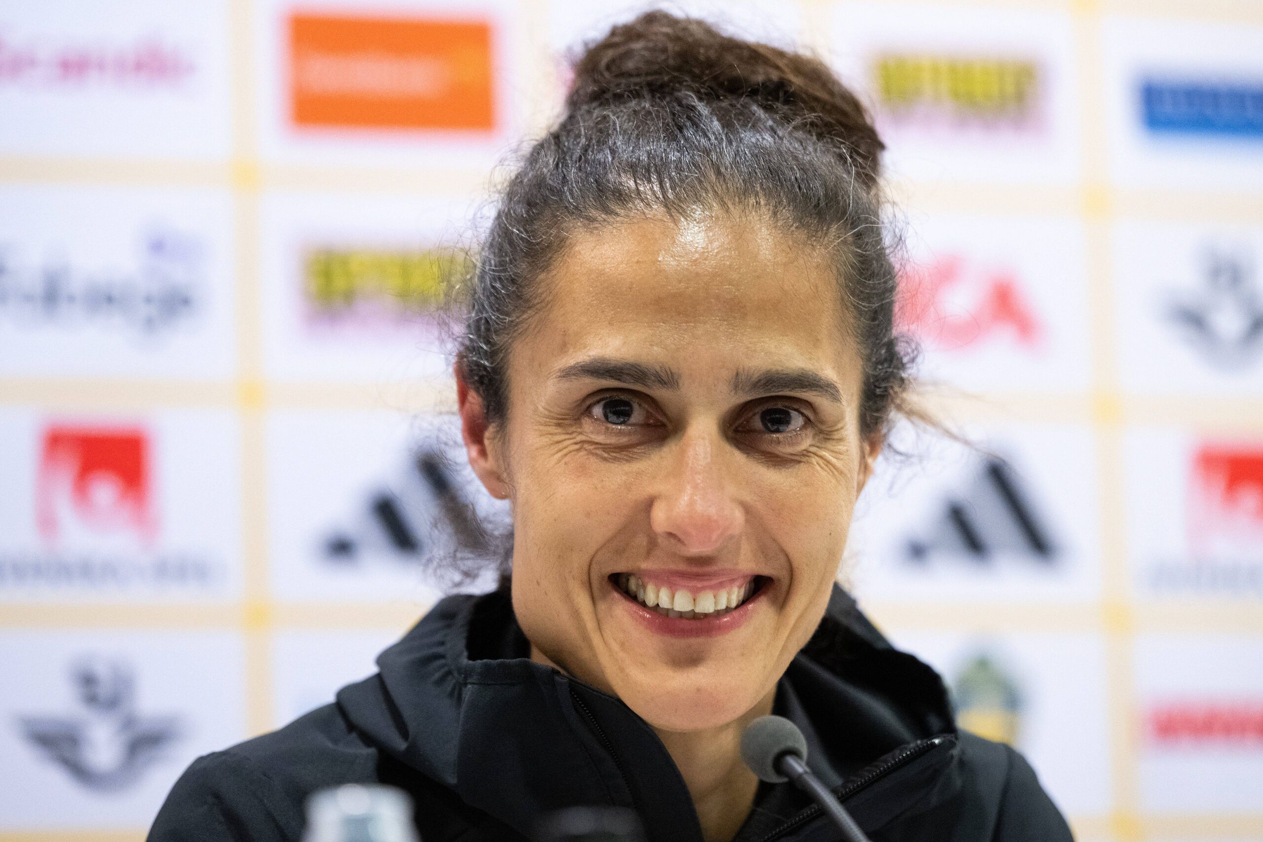 Montse Tomé: &quot;No creo que las jugadoras puedan decidir el futuro de una entrenadora&quot;
