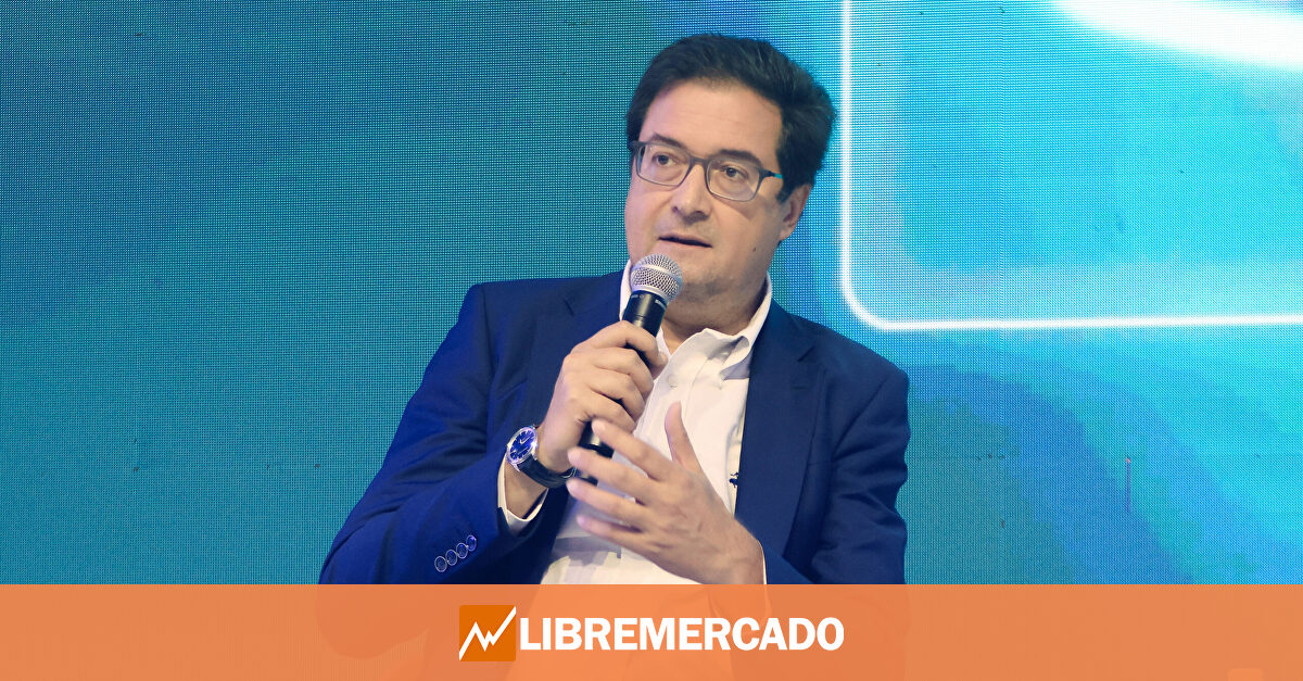 Oleada de contrataciones de detectives para perseguir el absentismo de los funcionarios