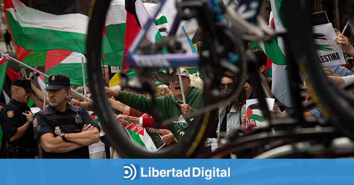 Ayuso y Almeida piden un dispositivo de seguridad para la Vuelta a la altura del de Begoña Gómez