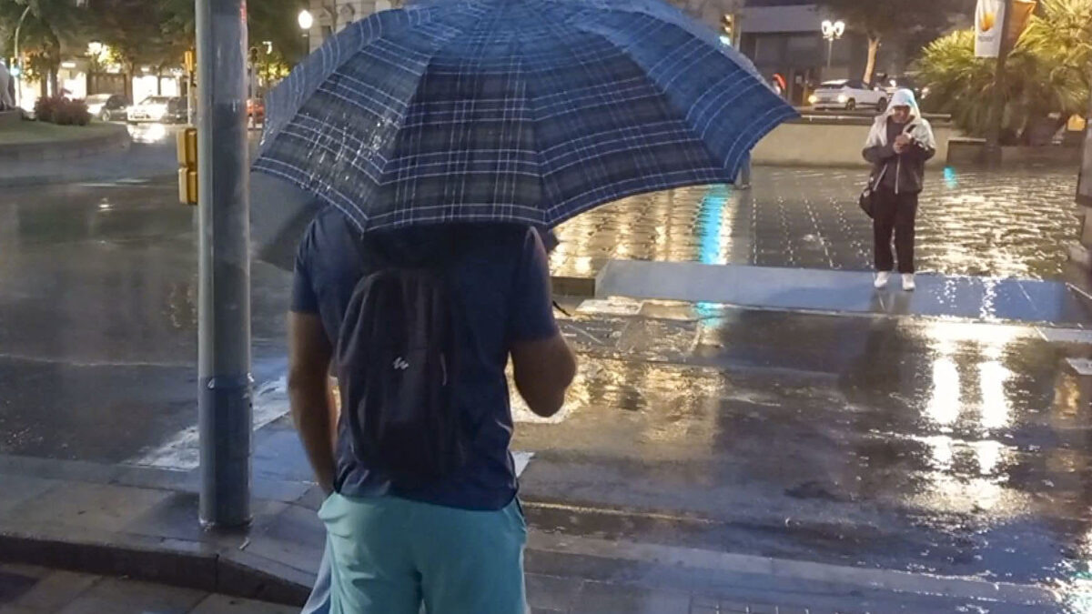 La AEMET anuncia lluvias localmente fuertes en Cataluña y Baleares y sol en el resto de España