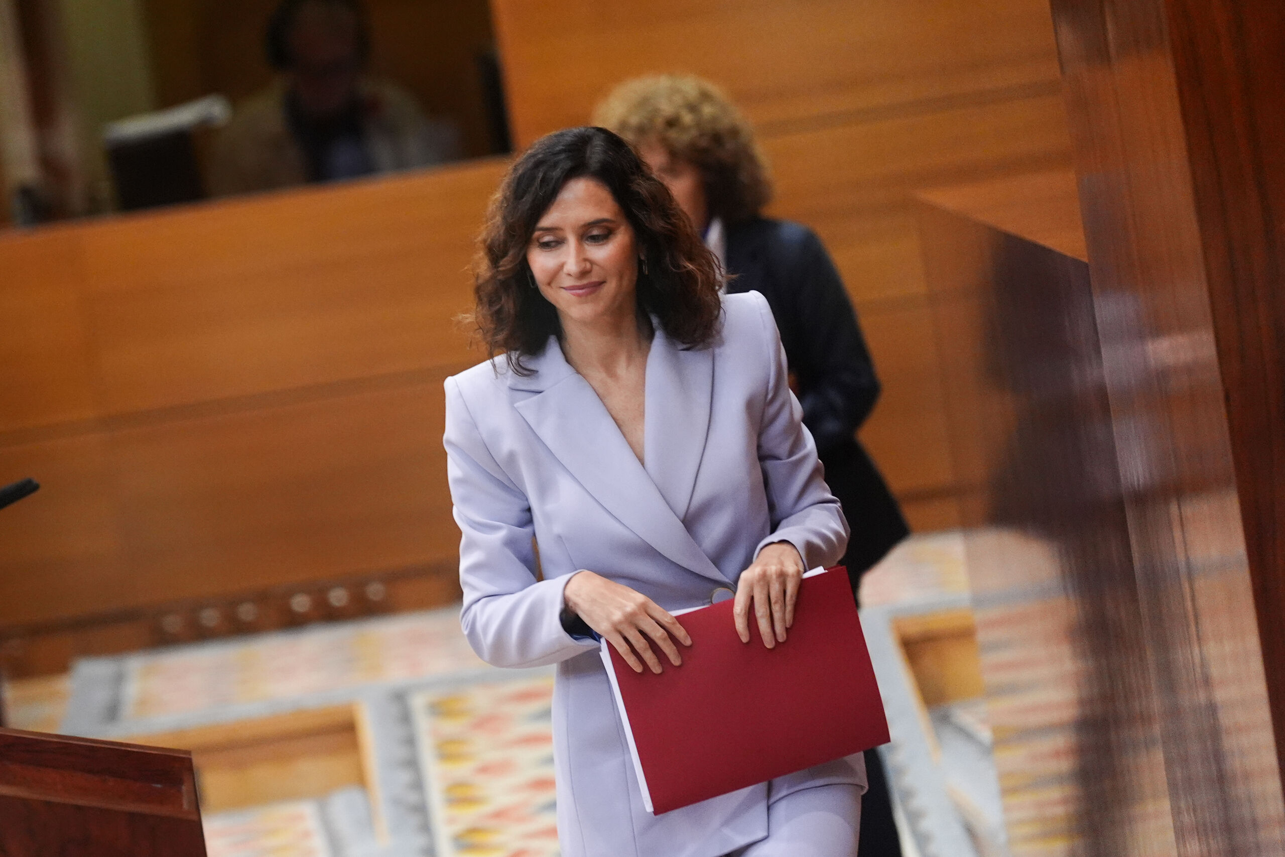 Ayuso se sitúa como alternativa a Sánchez y anuncia su &quot;oposición frontal a todo lo que suponga pasar a una autocracia&quot;