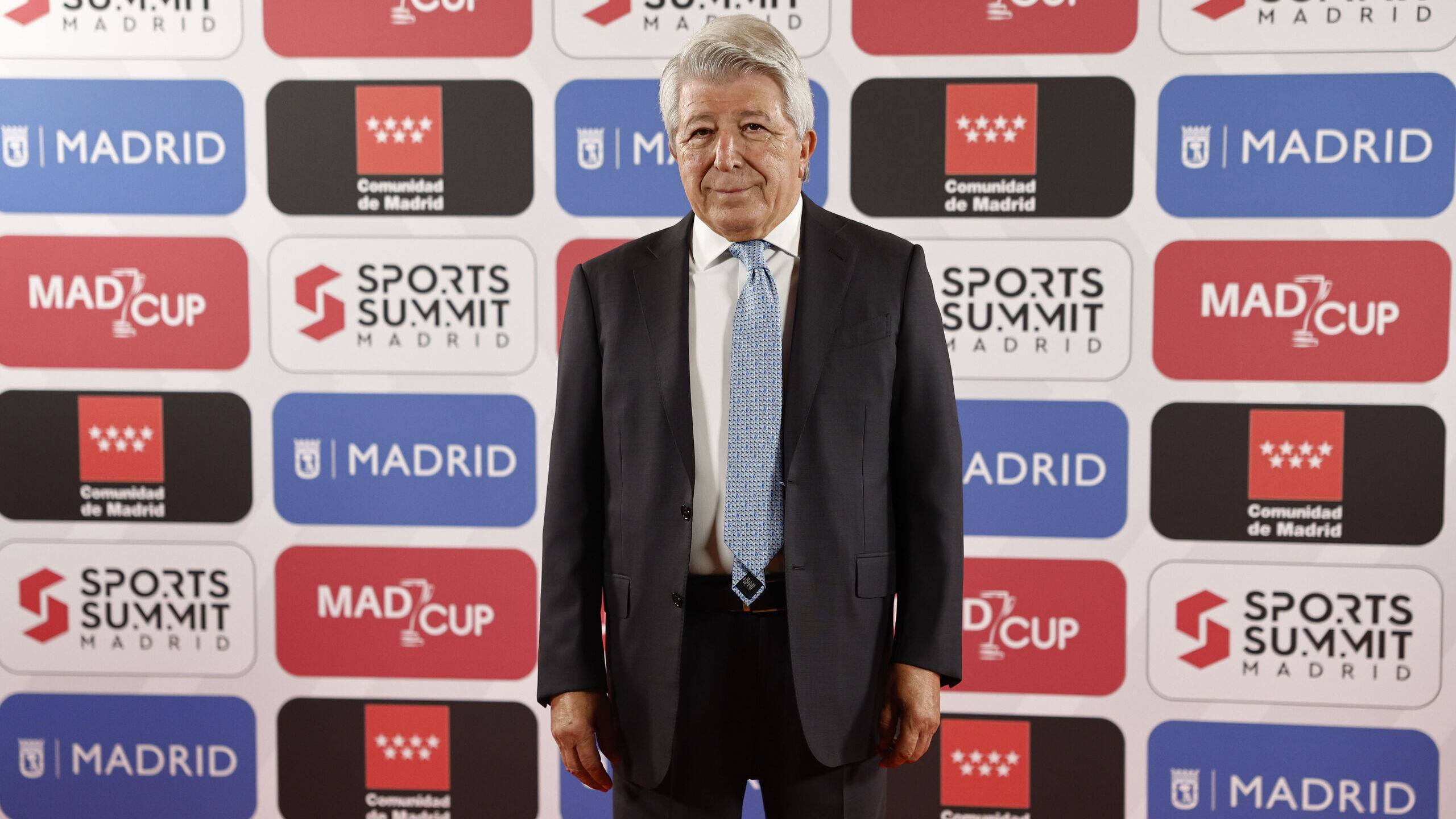 Cerezo presume del Metropolitano y manda un recado al Real Madrid sobre el ruido y los decibelios