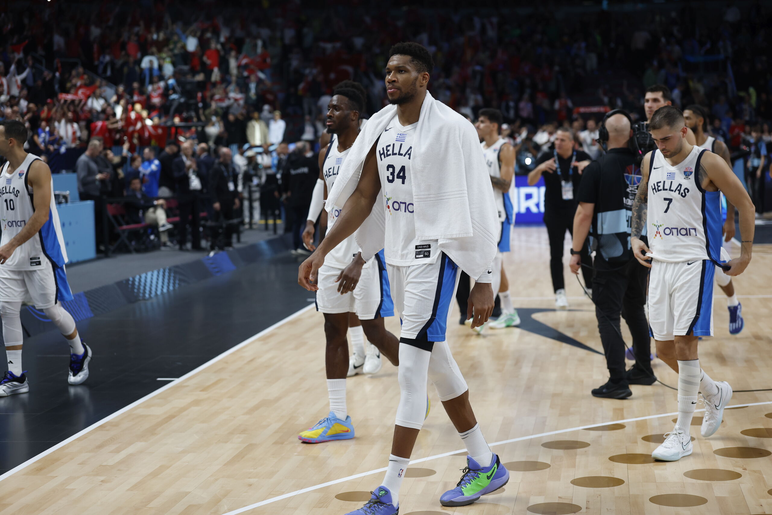 El Eurobasket de las sorpresas: tras Eslovenia, Serbia y Francia, también cae Grecia