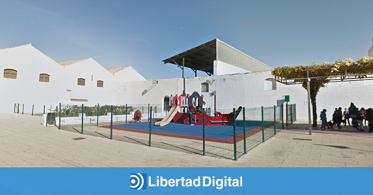 Un mujer evita que la secuestren junto a su hijo de dos años en un aparcamiento de Chiclana