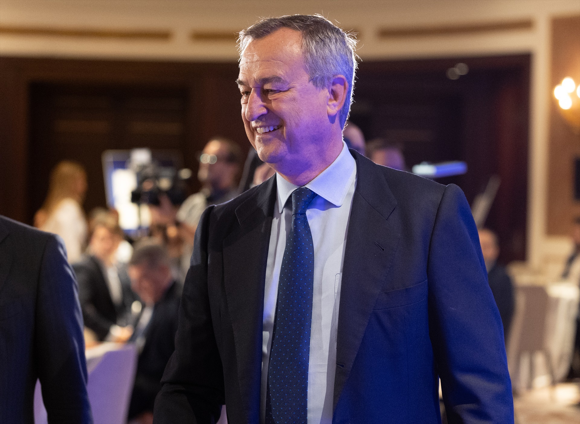 Sabadell ridiculiza la OPA del BBVA: "Si quieren saber cuántos accionistas han acudido, cojan una botella de cerveza"