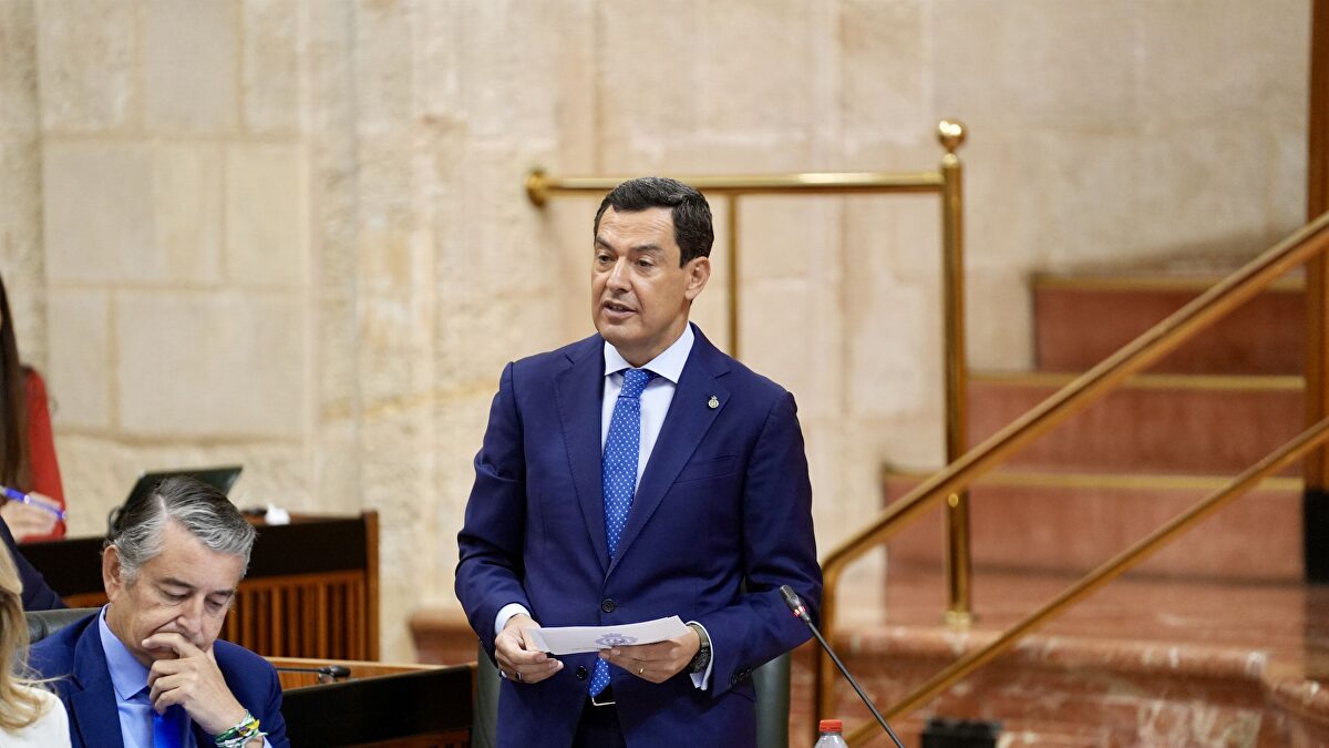 La Junta de Moreno sigue bajando impuestos: los andaluces se deducirán hasta 1.500 euros por el alquiler