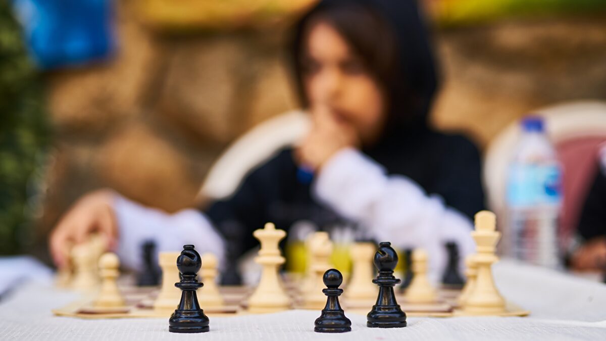 Niños prodigio del ajedrez a los que puede superar Oro: de Carlsen al polémico Karjakin, vetado por apoyar a Putin