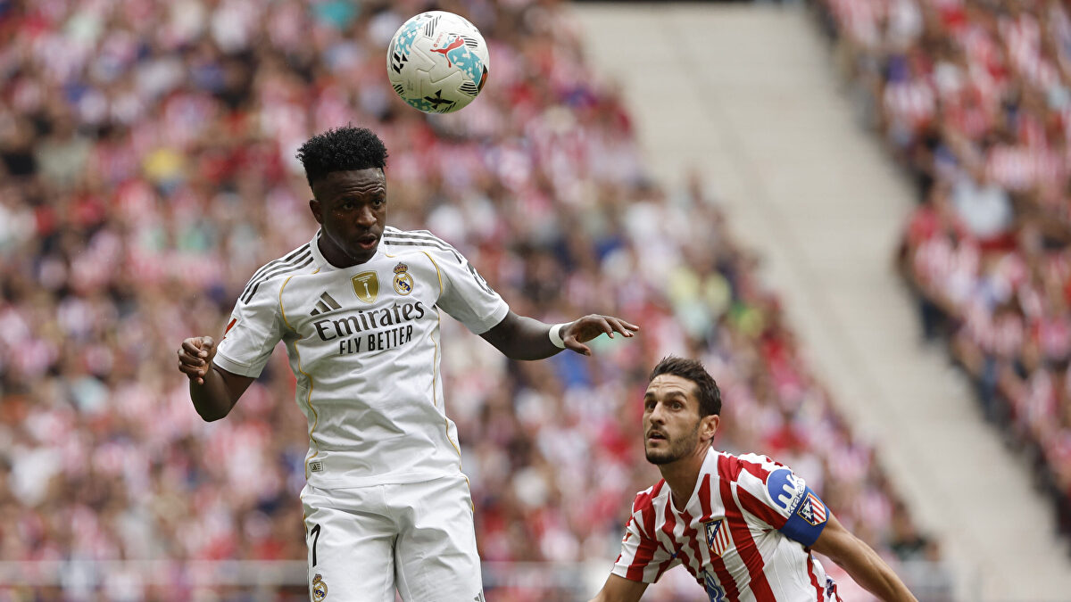 Alta tensión en el Derbi: Koke le dio a Vinícius donde más le duele