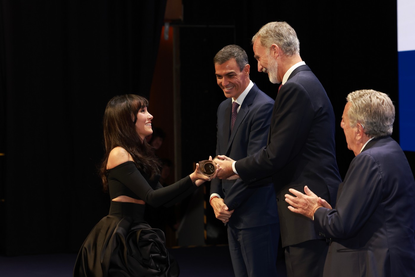 aitana-con-felipe-vi-2.jpg
