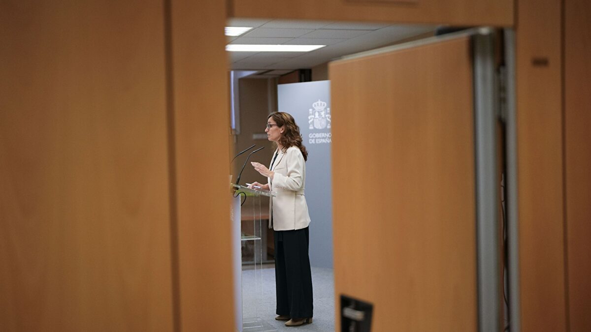 Berrinche del Gobierno vasco con Mónica García por el MIR y el euskera