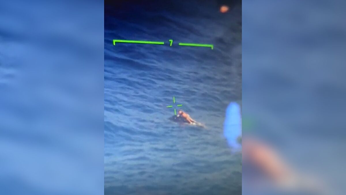 Milagroso rescate: hallan vivo al joven que se lanzó al mar a por su moto acuática en Canarias