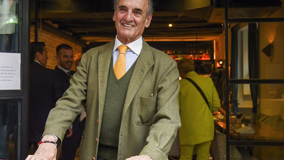 El último amor de Mario Conde con quien hace planes para vivir en Sevilla