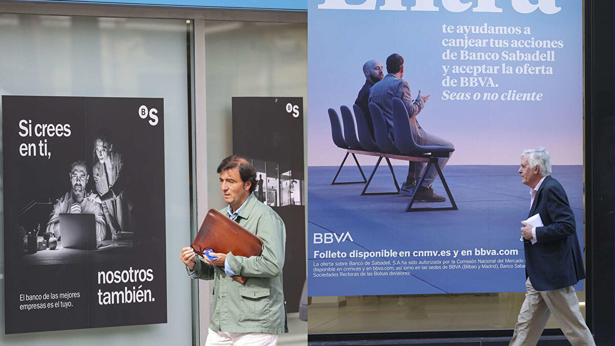BBVA y Sabadell libran su particular guerra entre medios de comunicación y agresivos anuncios publicitarios