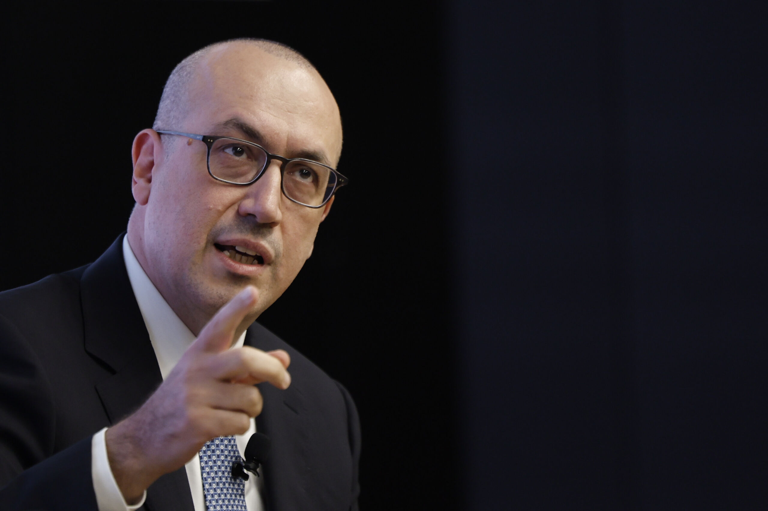 BBVA acusa al Sabadell de confundir a los accionistas con el precio de la OPA