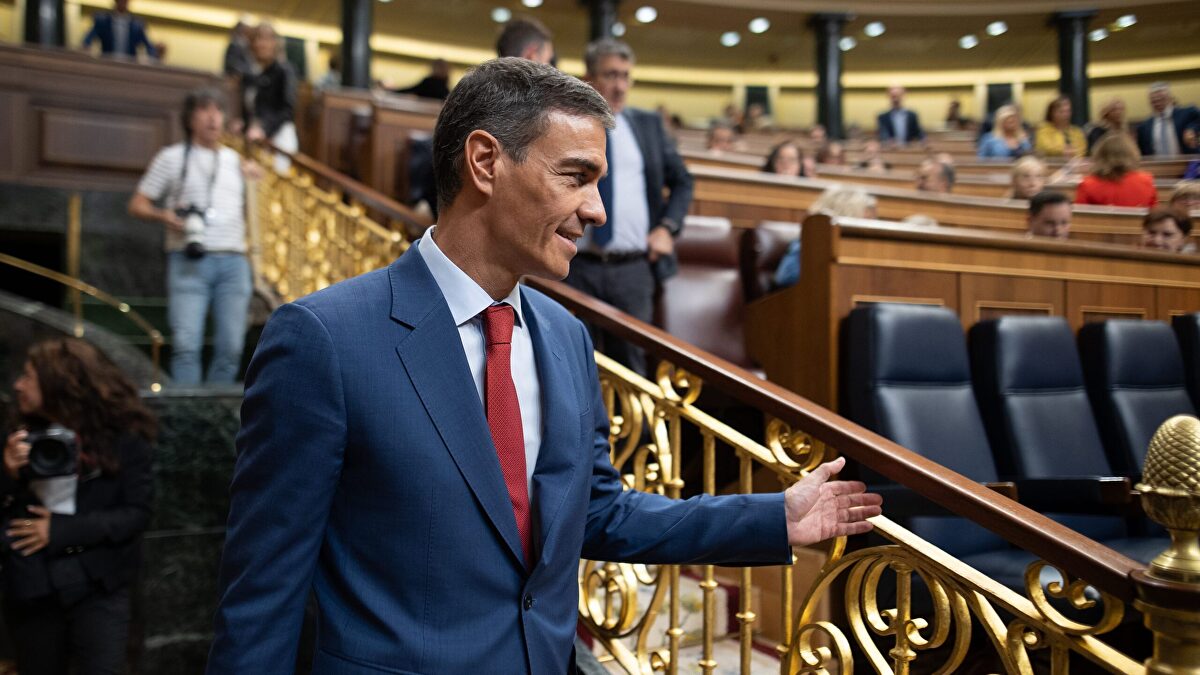 Los socios de la moción de censura a Rajoy obvian la caja B del PSOE y salvan a Sánchez