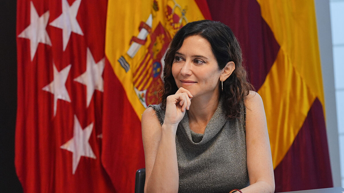 Ayuso reclama 250 millones a Óscar Puente por deudas con el transporte público madrileño: "Que deje de ser un moroso"