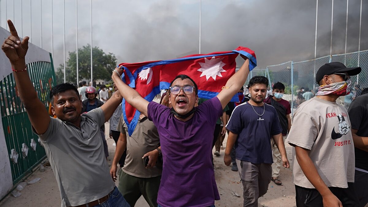 Nepal, socialismo a la sombra del Himalaya: así frena la envidia su progreso