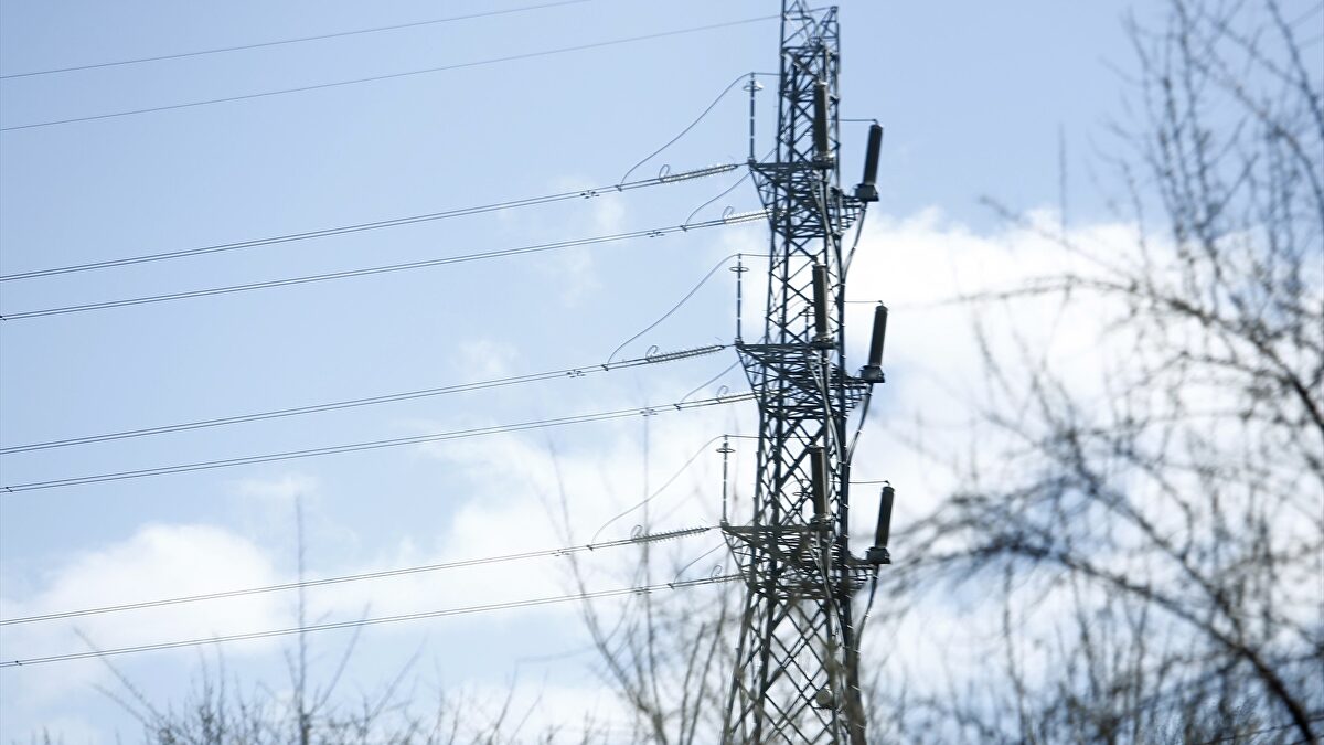 Red Eléctrica admite el riesgo de otro apagón en España por "variaciones bruscas de tensión"