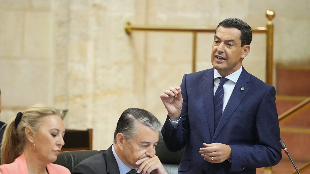 Moreno señala "la UTE" de Vox y la izquierda: "Les veo muy crecidos, una cosa son las encuestas y otra el voto"