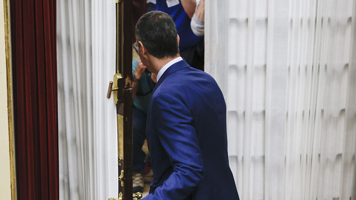 Sánchez entra en modo electoral y hostiga a Ayuso con el aborto para dividir al PP y recuperar el voto femenino