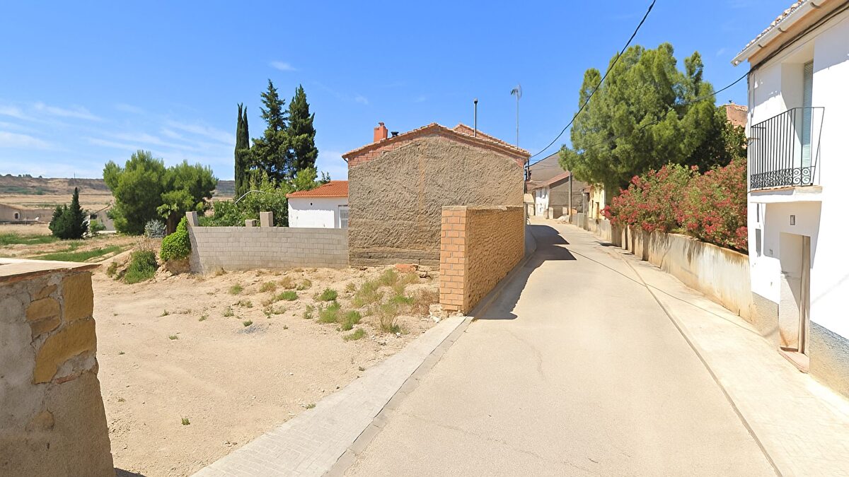 Hacienda saca a subasta fincas rústicas por menos de lo que cuesta un menú del día