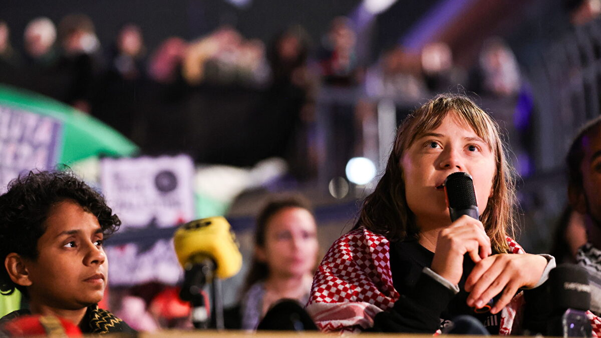 Greta Thunberg mete la pata en su propaganda antiisraelí e indigna a la hermana de un rehén