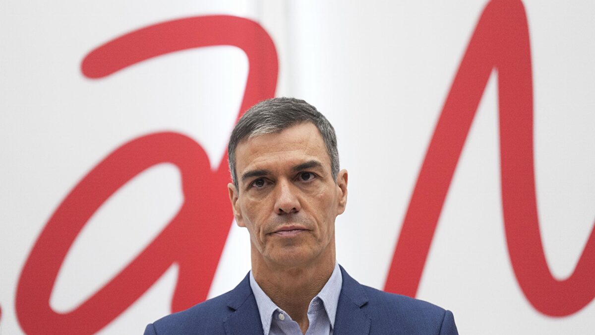 Europa desmonta el trilerismo de Sánchez con el gasto en Defensa tras la amenaza de Trump