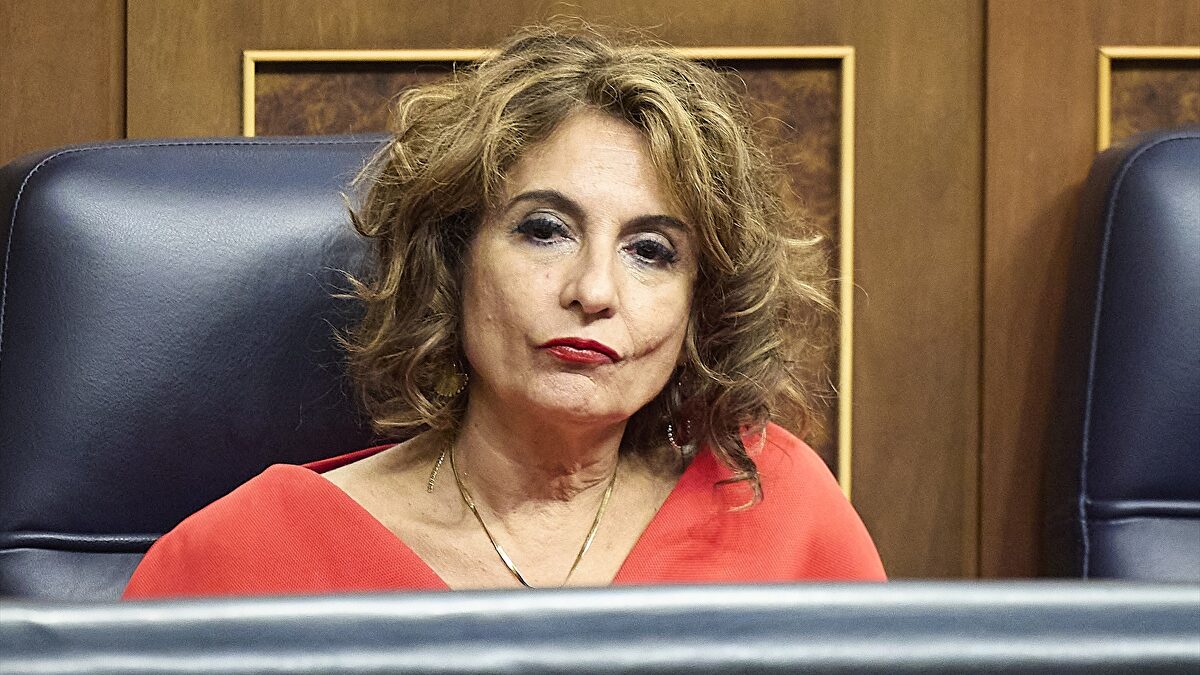 Las fechas de las que se olvida María Jesús Montero