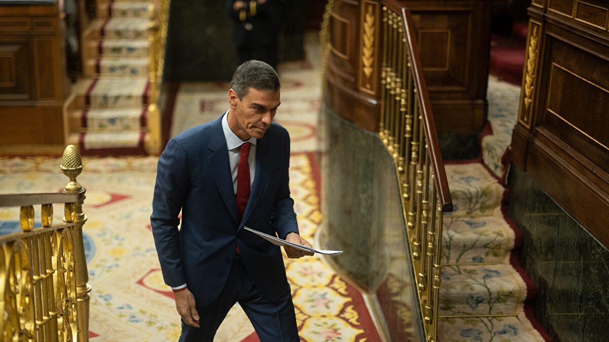 La 'transparencia' de Sánchez: suplantación de identidad y fallos que impiden fiscalizar al Gobierno
