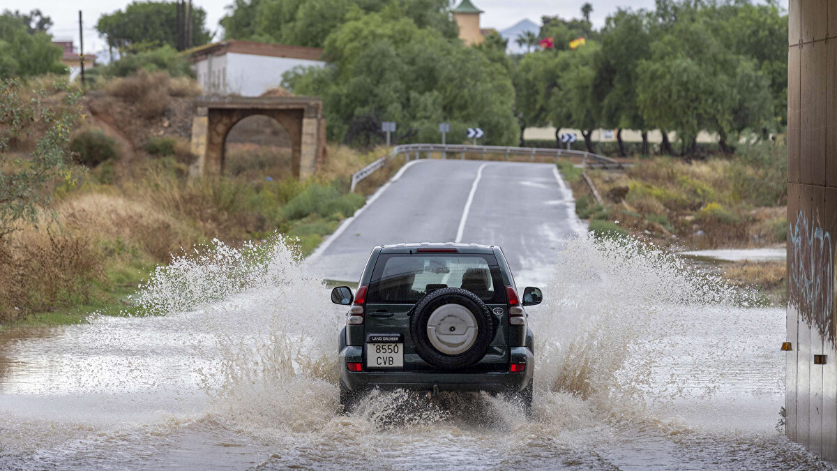 La borrasca Alice lleva las tormentas al norte de la costa mediterránea