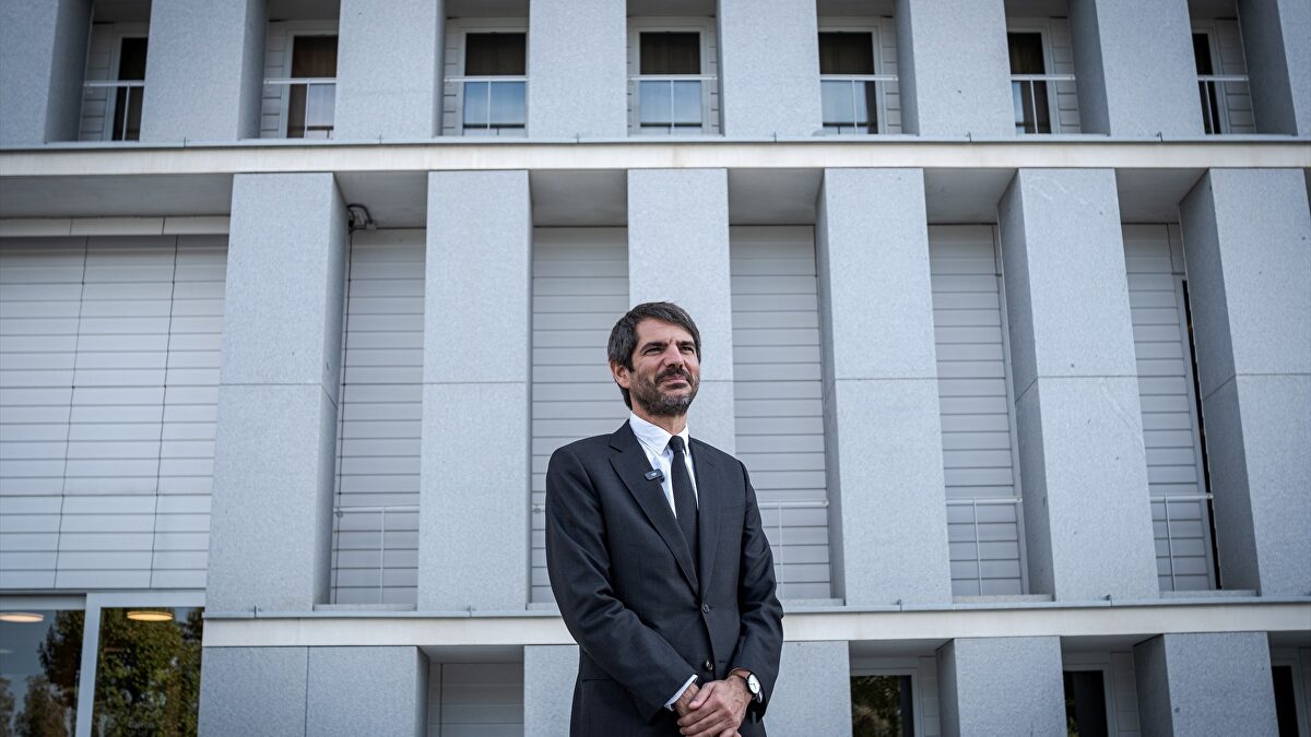 El Gobierno gasta 91.000 euros en la compra de 300 novelas eróticas para la Biblioteca Nacional