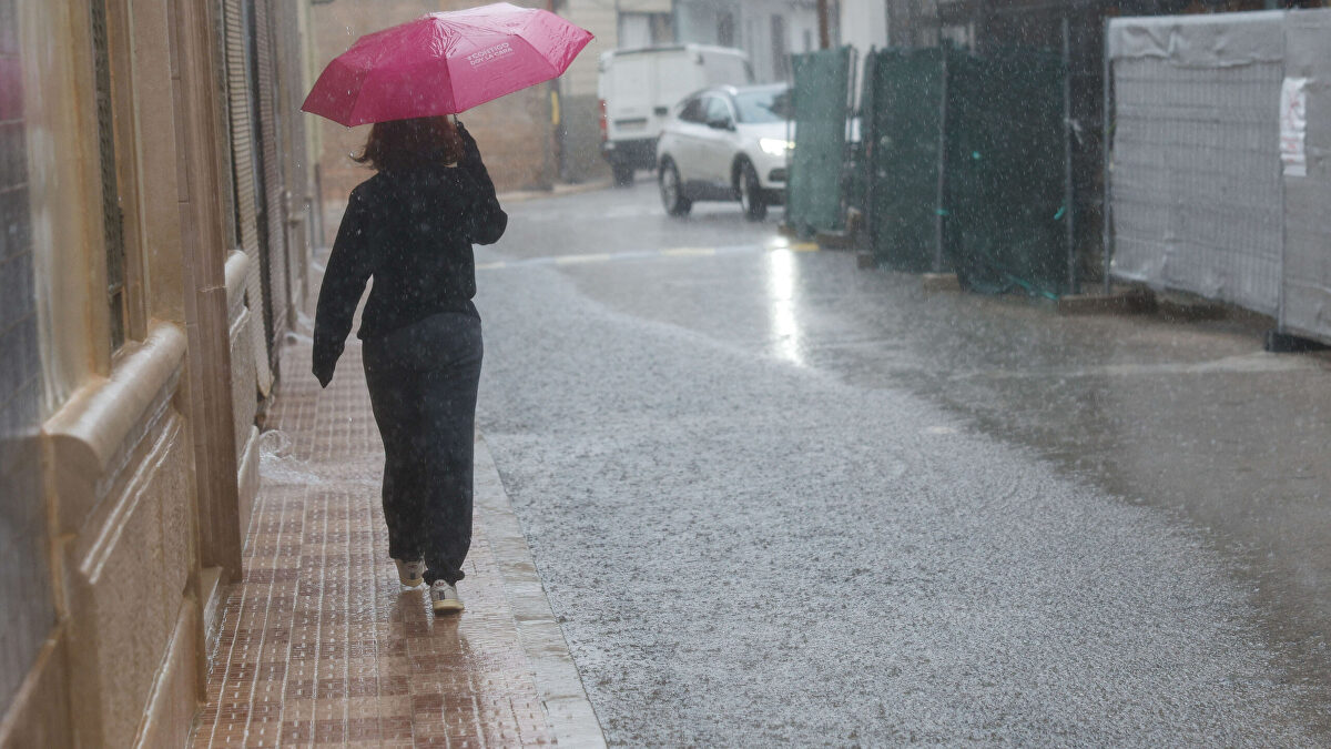 La AEMET activa la alerta naranja en Baleares por lluvias torrenciales y tormentas muy fuertes