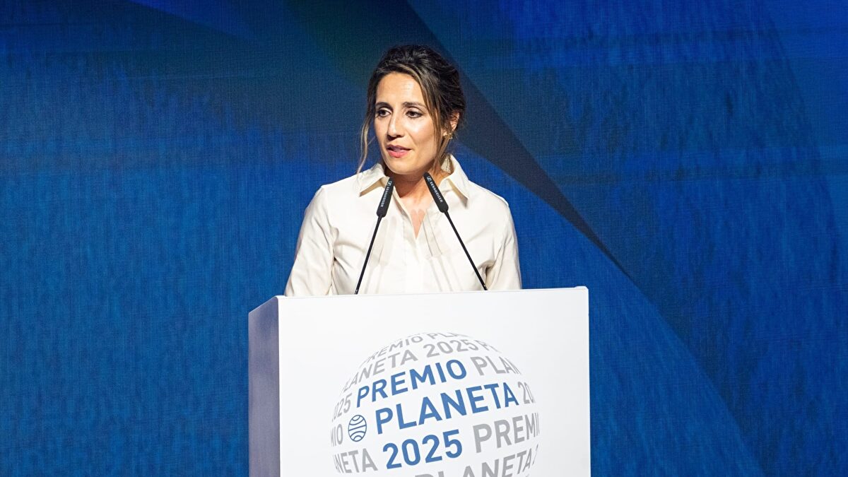 Ángela Banzas, finalista del Premio Planeta con 'Cuando el viento hable'